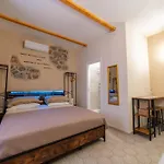 Anna's - Itaca 3*